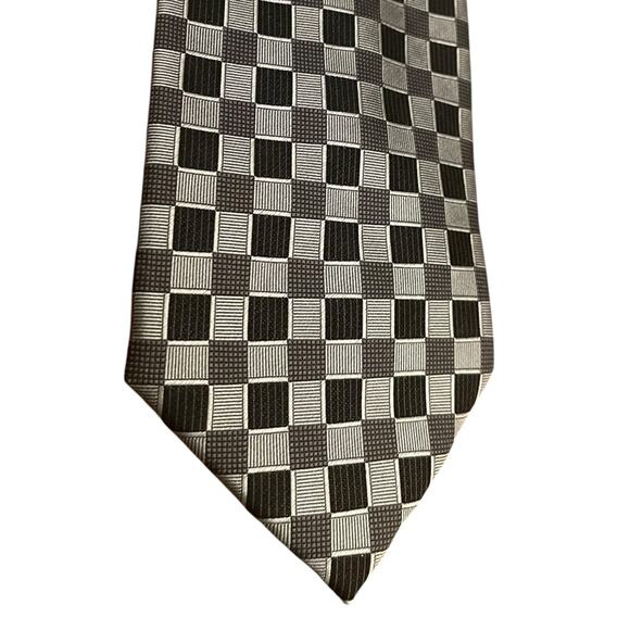 Valerio Garati Pure Silk Hand Made Square Pattern Tie Mens Necktie Black Gray - Picture 12 of 12